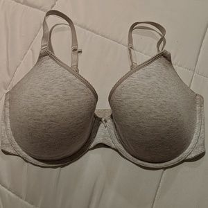 Grey Tshirt Aerie Bra
